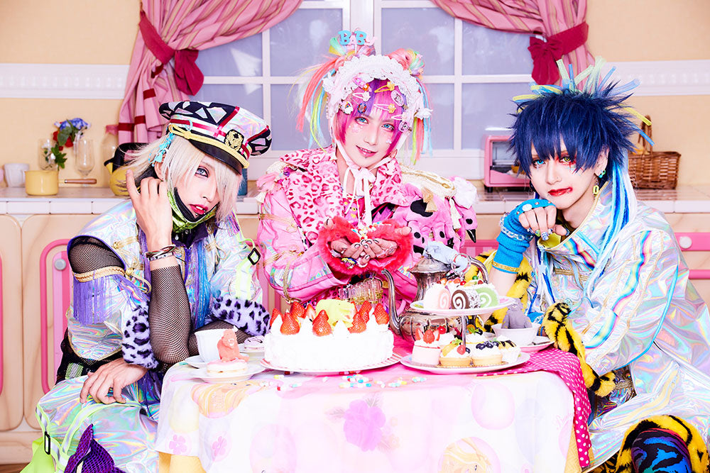 BLAM HONEY　ARTIFICIAL DELUSION ヴィジュアル系 Amazon.co.jp: ARTIFICIAL DELUSION: ミュージック